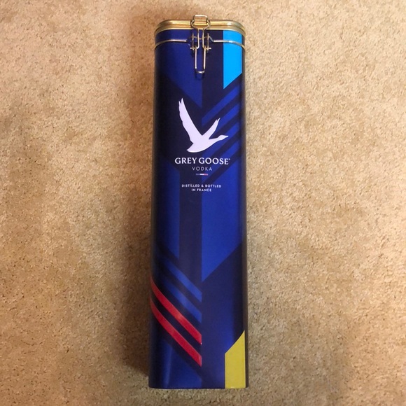 GREY GOOSE VODKA TIN - Picture 12 of 12